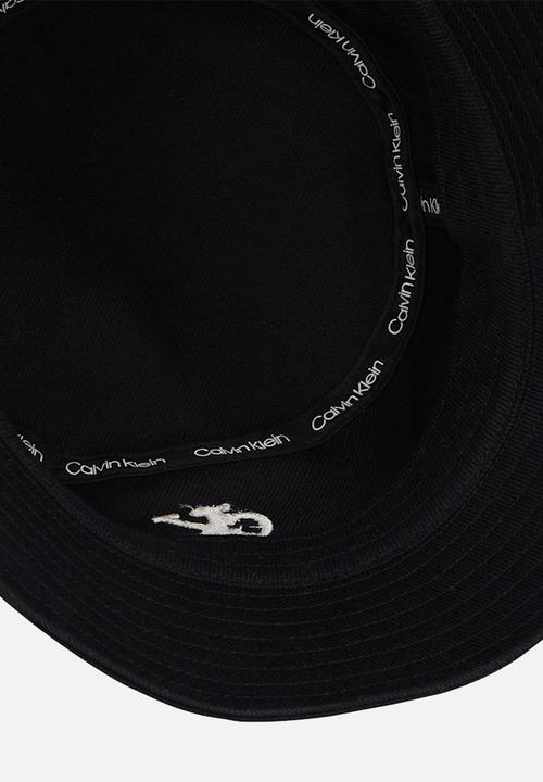 Calvin Klein - Embroidered monogram bucket hat- na black