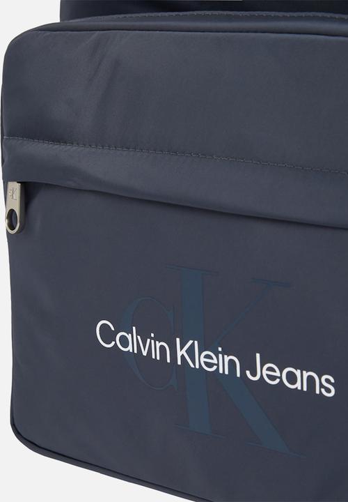 Calvin Klein - Sport Essentials Backpack 43 - Ombre Blue