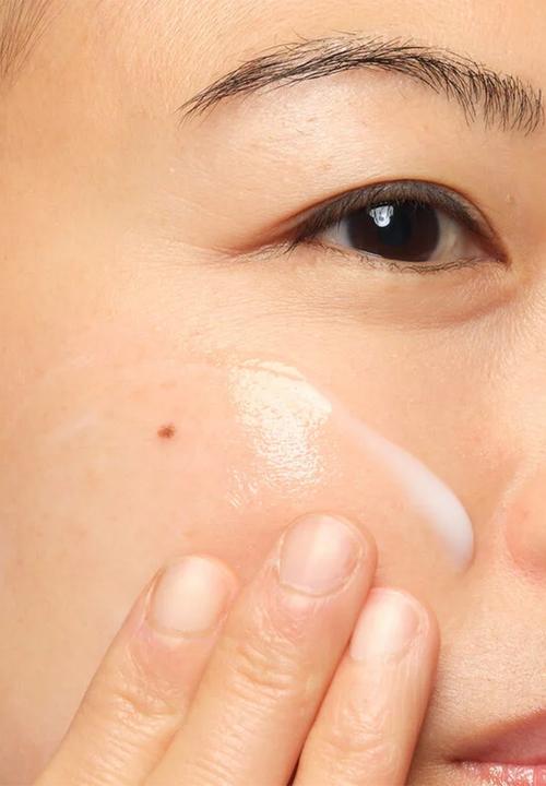 The Ordinary. - Glycolipid Cream Cleanser