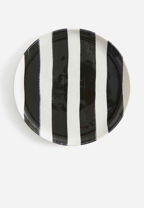 Patterned stoneware mid plate - black striped