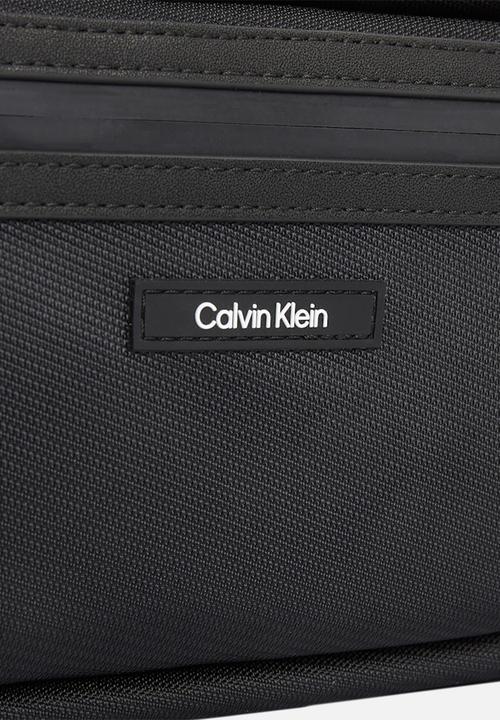 Calvin Klein - Ck Essential Camera Bag - Ck Black