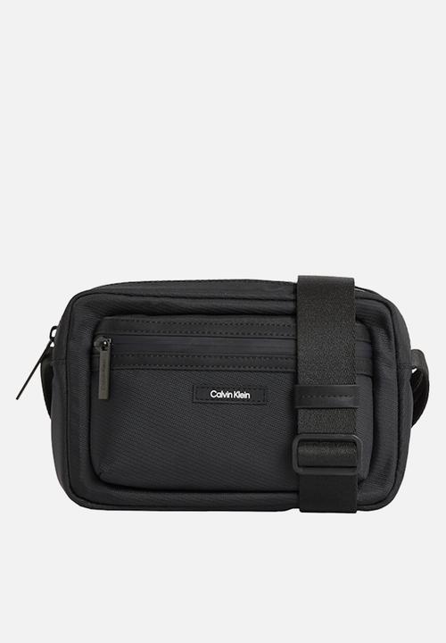 Calvin Klein - Ck Essential Camera Bag - Ck Black