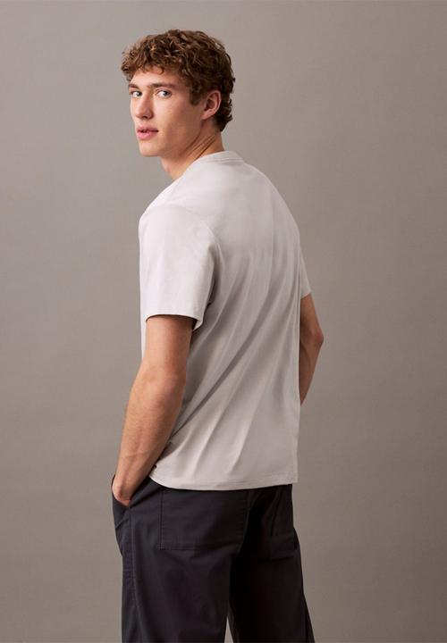 Calvin Klein - Ss 20S Curve Calvin Easy Cn Tee - Gray Violet
