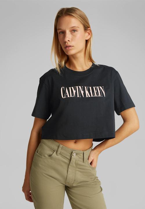 Calvin Klein - Varsity calvin klein boxy tee - black