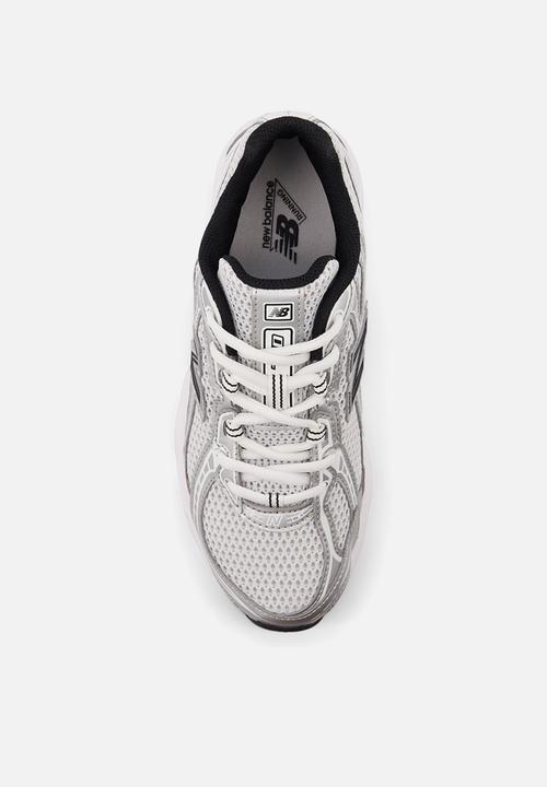 New Balance  - 740 V1 Grade School - Silver Metallic/Black