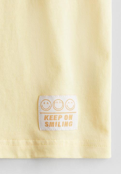 H&M - Oversized printed t-shirt - yellow smileyworld®