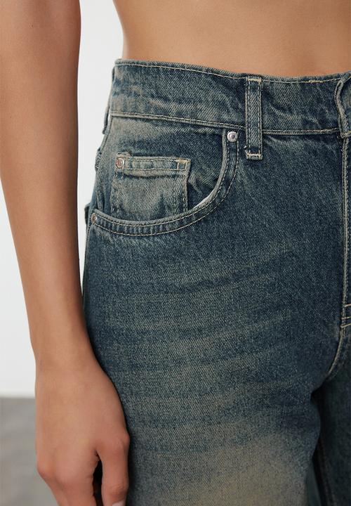 Trendyol - Blue more sustainable regular waist skater jeans  - dark blue