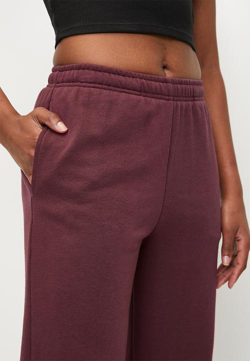 Cotton On - Classic fleece wide leg sweatpant - sour cherry