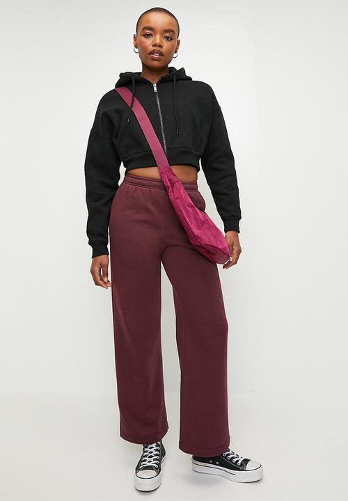 Cotton On - Classic fleece wide leg sweatpant - sour cherry