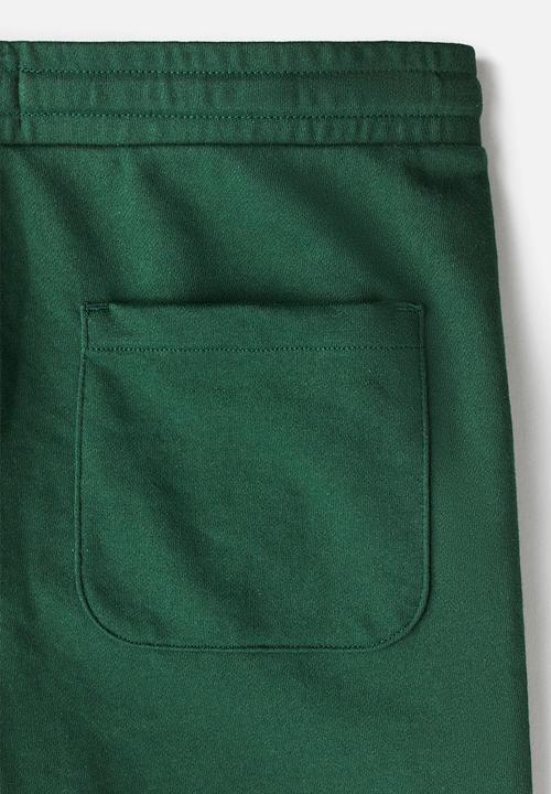 H&M - Regular fit sweatshorts - forest green