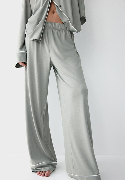 H&M - Viscose-blend pyjamas - light khaki green