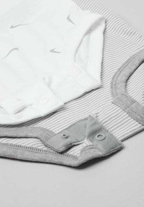 Nike - Nike 3pc short set - dk grey heather