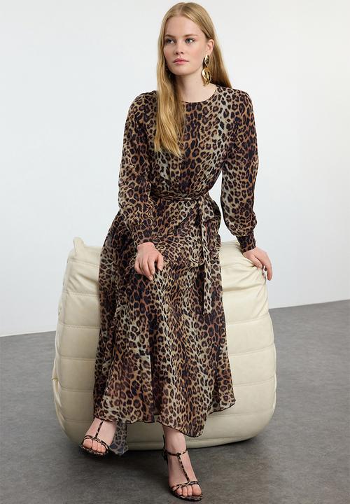 Trendyol - Leopard patterned belt detailed lined pleated chiffon woven dress - brown