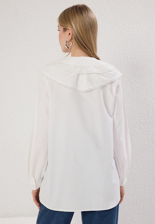 Trendyol - Collar Lace Front Ruffle Detail Woven Shirt - ecru