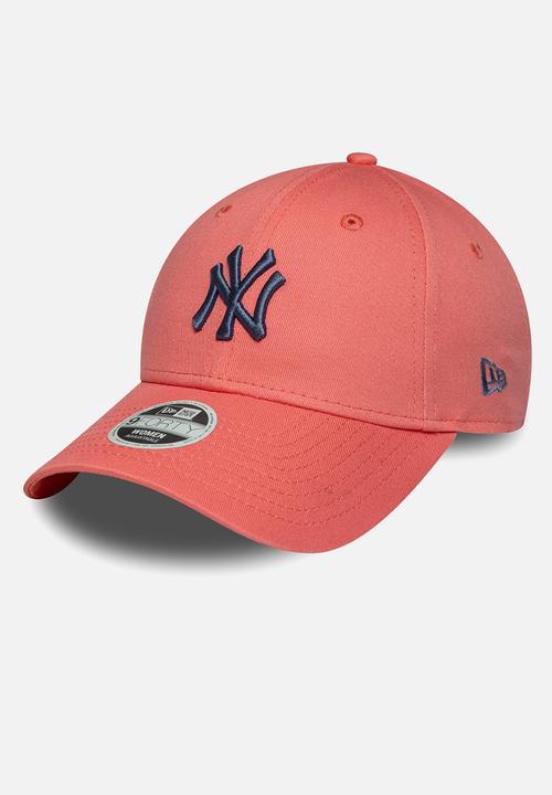 New Era -  League essential 9forty® new york yankees-salmon