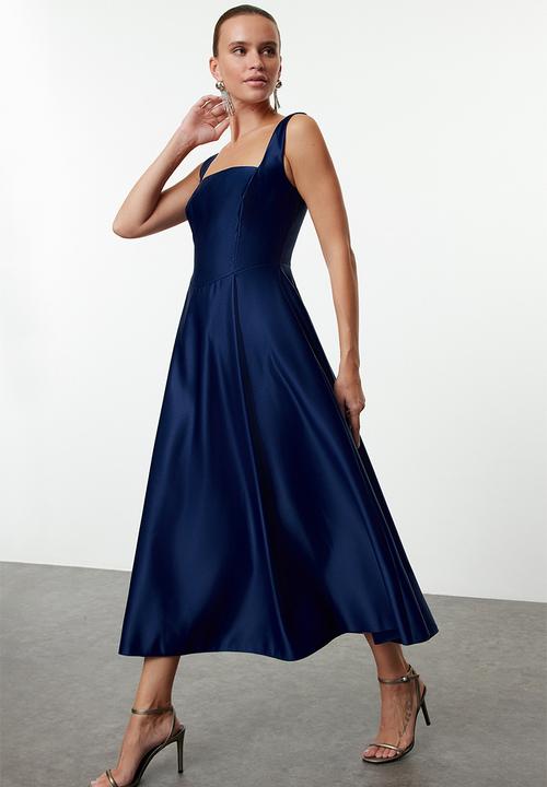 Trendyol - Blue a-line satin woven elegant evening prom dress  - navy blue