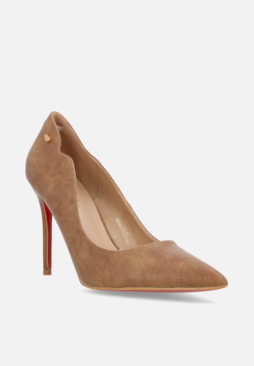 Miss Black - Lola 23 court heel - tan