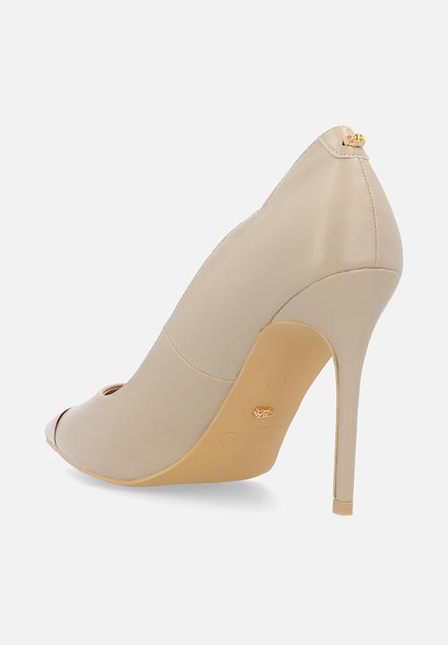 Miss Black - Lola 53 court heel - beige