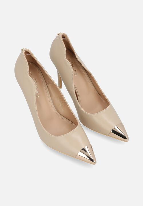 Miss Black - Lola 53 court heel - beige