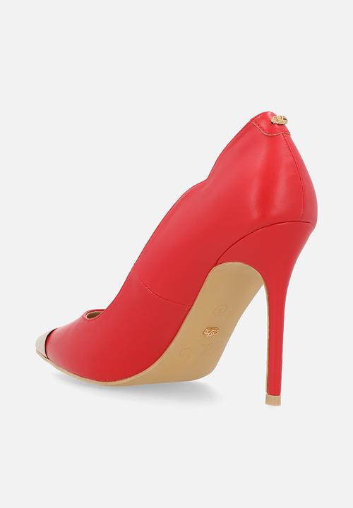 Miss Black - Lola 53 court heel - red