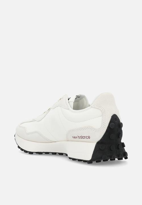 New Balance  - 327 v1