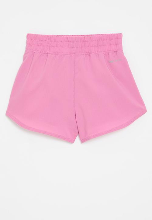 Nike - Nike shorts - magic flamingo