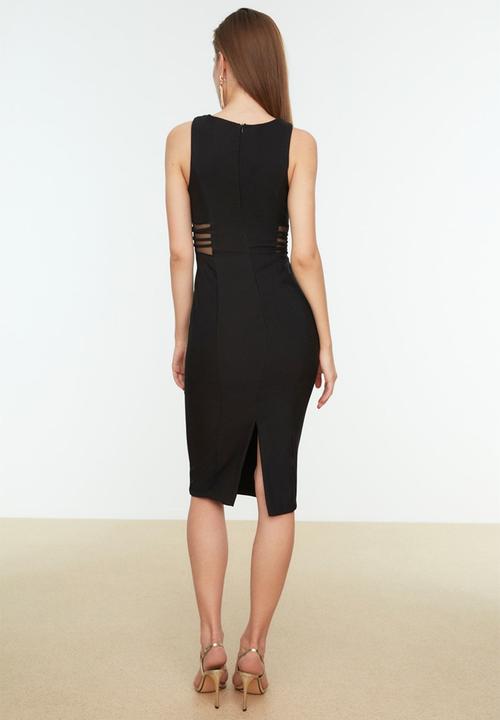 Trendyol - Waist cut out woven elegant evening dress - black