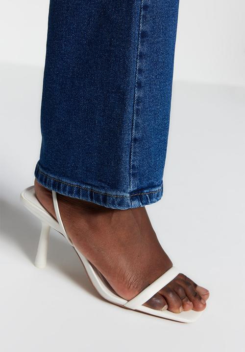 Trendyol - Sustainable high waist flare jeans  - dark blue