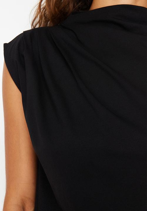 Trendyol - Boat neck drapey knitted t-shirt  - black