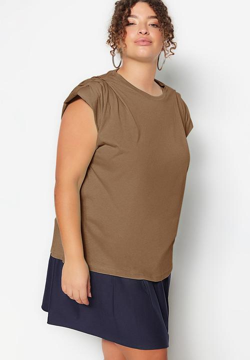 Trendyol - Plus basic  knitted  Top - camel
