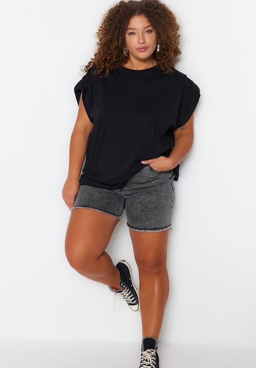 Trendyol - Plus size crew neck basic 100% cotton knitted plus size blouse  - black