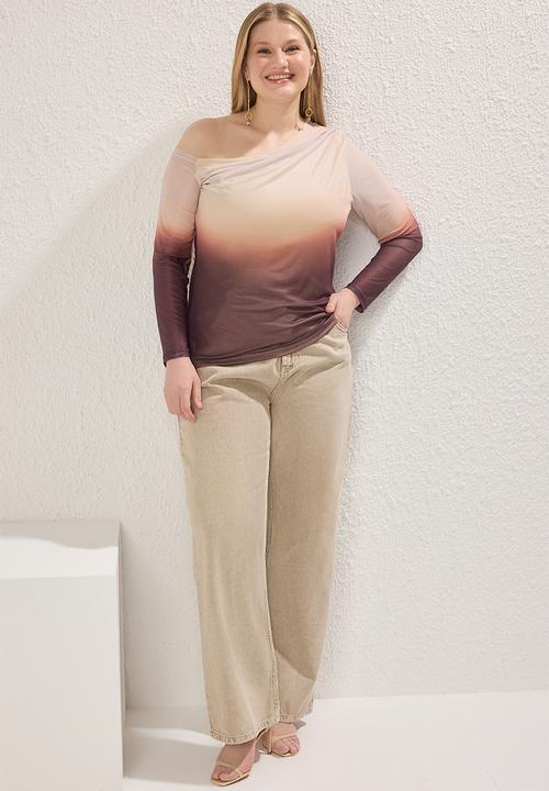 Trendyol - Plus size tulle lined abstract patterned asymmetric collar knitted plus size blouse  - beige