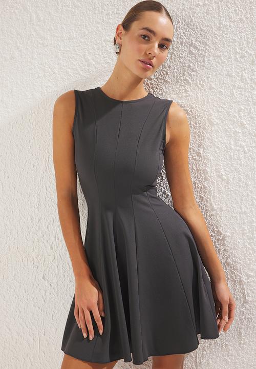 Trendyol - Frilled Mini Knit Dress - Anthracite