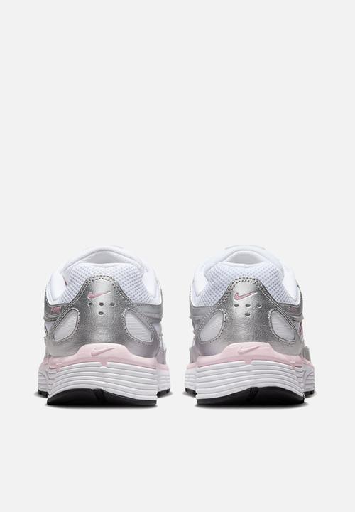 Nike - Nike P-6000