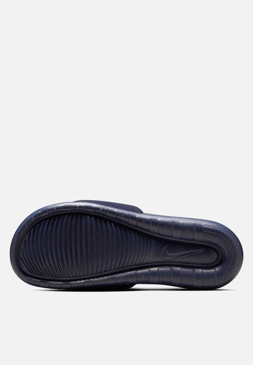 Nike - Nike Victori One SE- navy