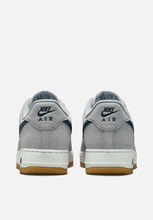Nike - Nike Air Force 1 '07 LV8