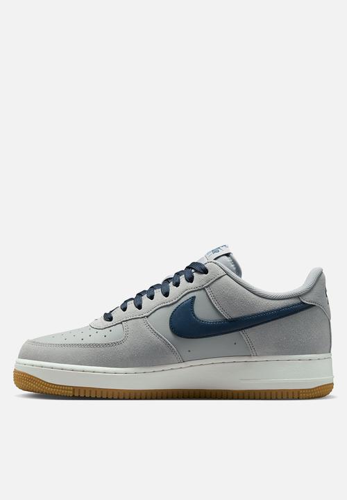 Nike - Nike Air Force 1 '07 LV8