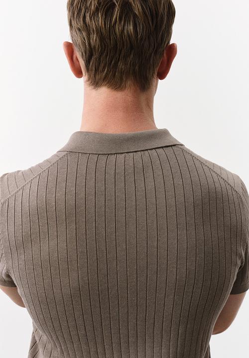 H&M - Slim fit rib-knit polo shirt - dark beige