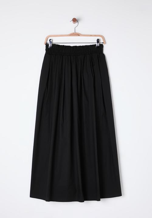Trendyol - Flared midi elastic waist woven skirt  - black