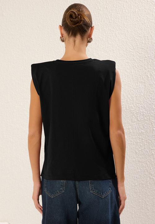 Trendyol - Relaxed Padded Shoulder Knitted T-Shirt - Black