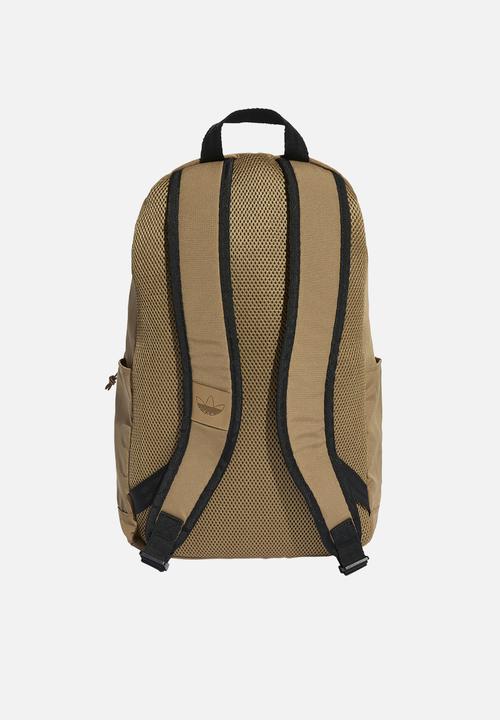 adidas Originals - Adicolor Backpack - Brown