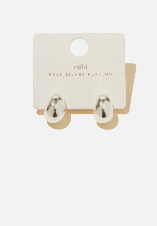 Rubi - Small charm earring- silver plated tear drop stud