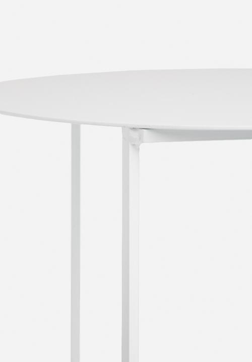 Sixth Floor - U side table