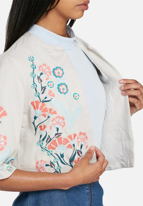 Vero Moda - Elvira short blazer