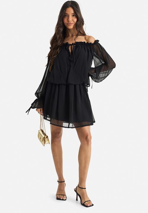 boohoo - Chiffon bardot dropped waist mini dress - black