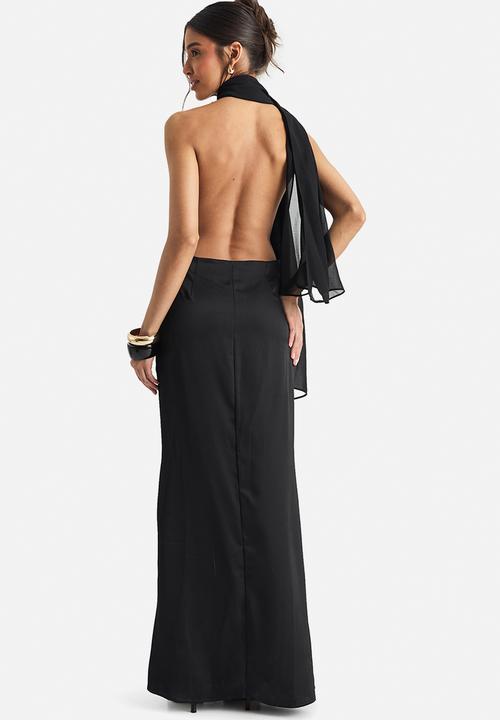 boohoo - Satin maxi dress with chiffon scarf - black