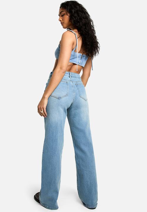 boohoo - The high waist loose straight jean - light wash