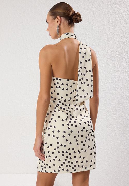 Trendyol - Polka Dot Woven Satin Short Elegant Evening Prom Dress - white
