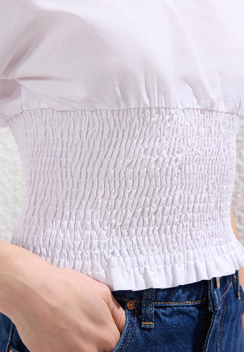 Trendyol - Gipel Fitted Short Sleeve Premium Woven Blouse - White
