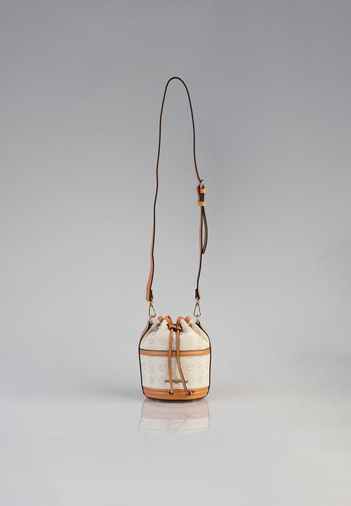 SISSY BOY - Mini embossed bucket bag - cream
